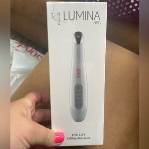 NEW Lumina NRG Eye Lift Wand